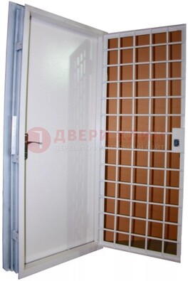 Белая стальная бронированная дверь с нитроэмалью ДБ-7 в Электростали