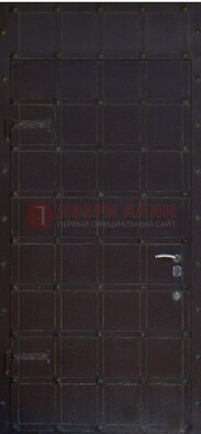 Черная железная дверь с ковкой ДК-5 для офиса в Электростали