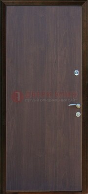 Темная металлическая дверь с ламинатом ДЛ-5 в Электростали