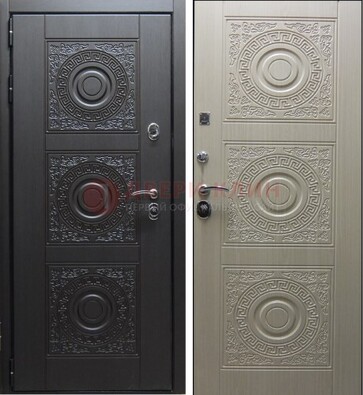 Темная стальная дверь с МДФ ДМ-161 для коттеджа в Электростали