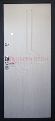 Белая металлическая дверь с МДФ ДМ-172 в квартиру в Электростали