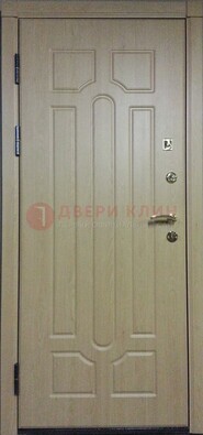 Светлая железная дверь с МДФ ДМ-21 в дом в Электростали