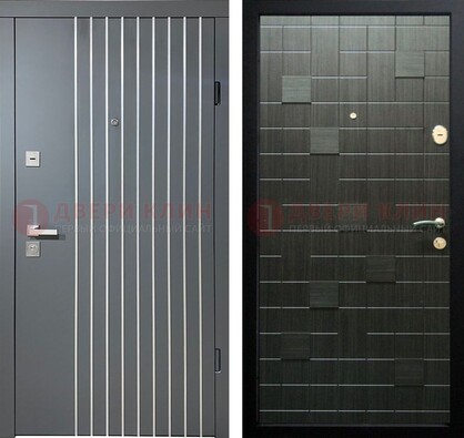 Серая металлическая дверь с черной МДФ с узором ДМ-298 в Электростали