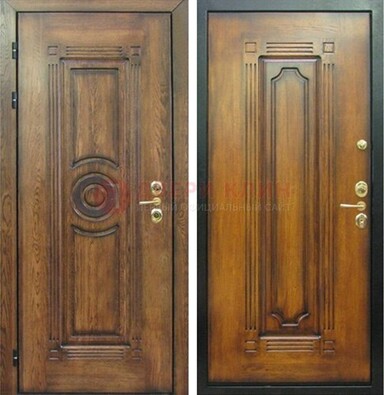 Коричневая металлическая дверь с массивом дуба с рисунком ДМД-10 в Электростали