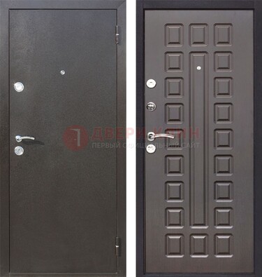 Коричневая железная дверь с порошковым окрасом ДП-63 в Электростали