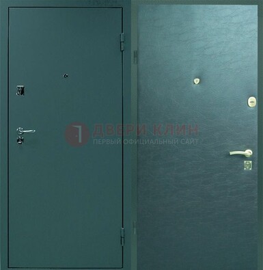 Зеленая стальная дверь с порошковым покрытием ДП-93 в Электростали