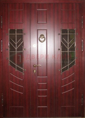 Парадная дверь со вставками из стекла и ковки ДПР-34 в загородный дом в Электростали