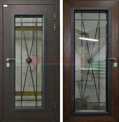 Коричневая железная дверь со стеклом для частного дома ДС-8 в Электростали