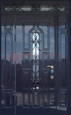 Глянцевая полуторная дверь Винорит стекло и ковка ДСК-275 в Электростали
