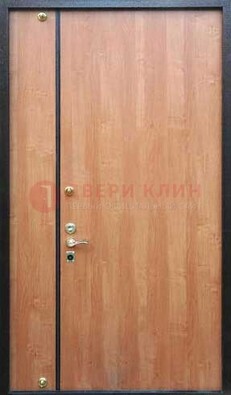 Светлая тамбурная дверь ДТМ-29 в Электростали