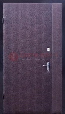 Бордовая металлическая тамбурная дверь ДТМ-3 в Электростали