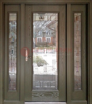 Коричневая стальная дверь с массивом дуба с витражом ВЖ-16 в Электростали